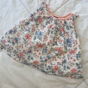 Baby Gap size 3 year top. Blue and coral flowers.